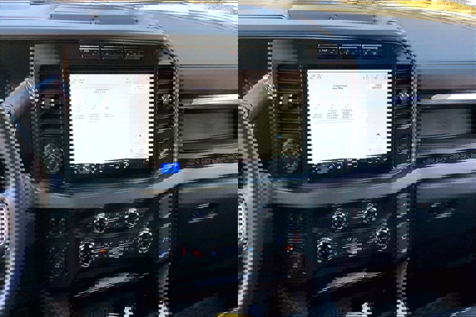 Used 2023 Ford F350 Platinum image 7