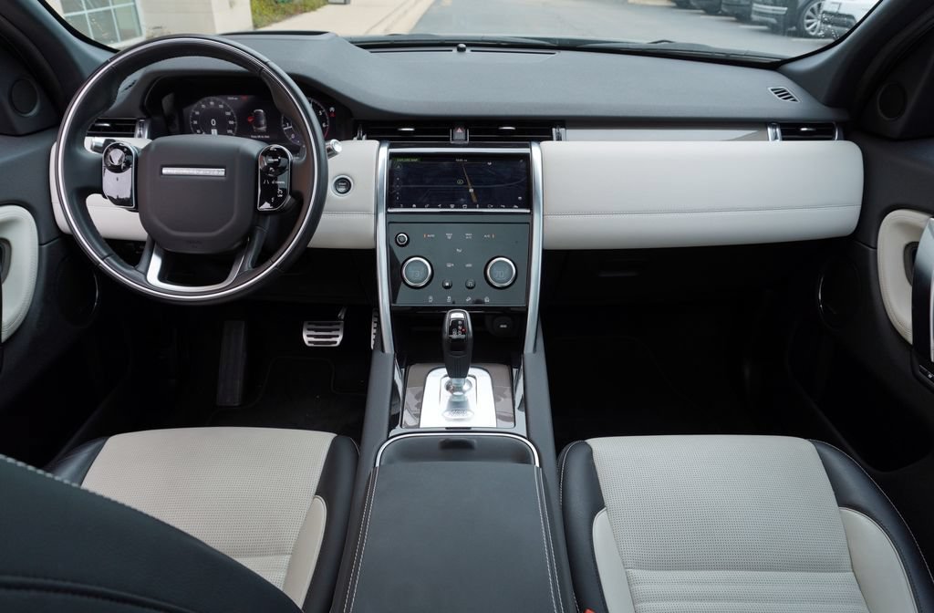 Used 2020 Land Rover Discovery Sport SE R-Dynamic AWD/4WD image 8