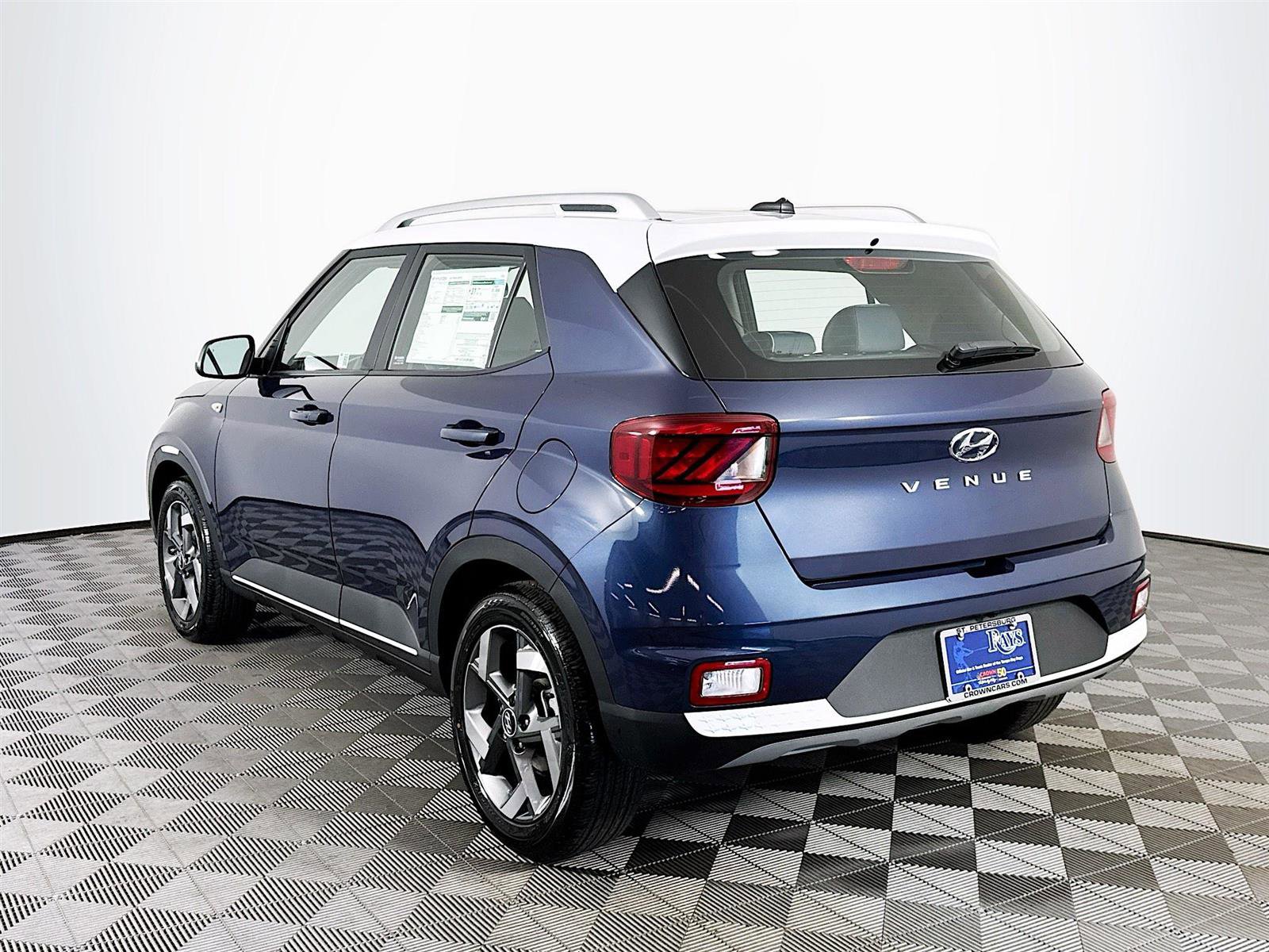 New 2025 Hyundai Venue Limited image 5