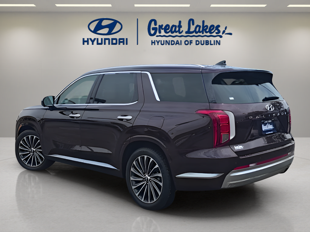 Used 2023 Hyundai Palisade Calligraphy FWD image 3
