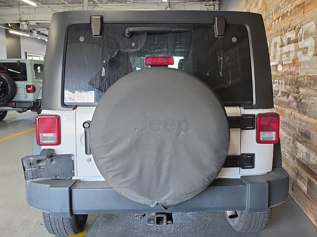 Used 2015 Jeep Wrangler Unlimited Sport w/ Quick Order Package 23S AWD/4WD image 5