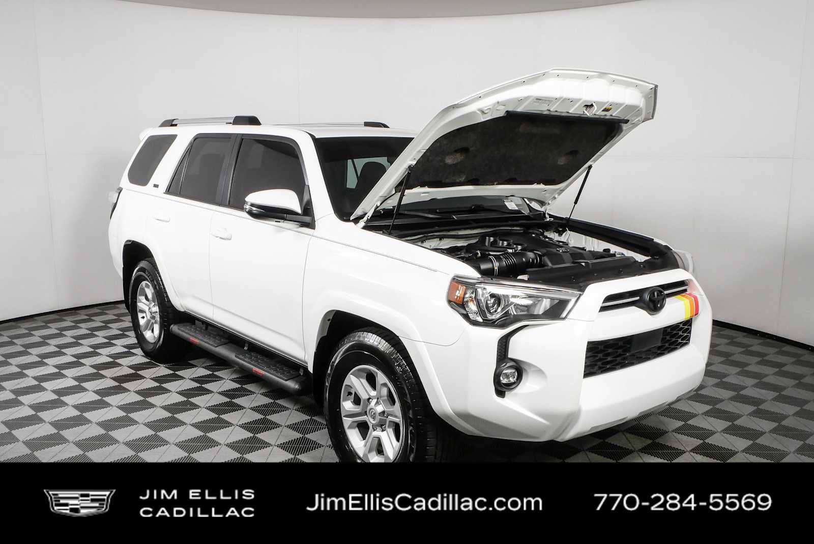 Used 2023 Toyota 4Runner SR5 Premium w/ Moonroof Package RWD image 36