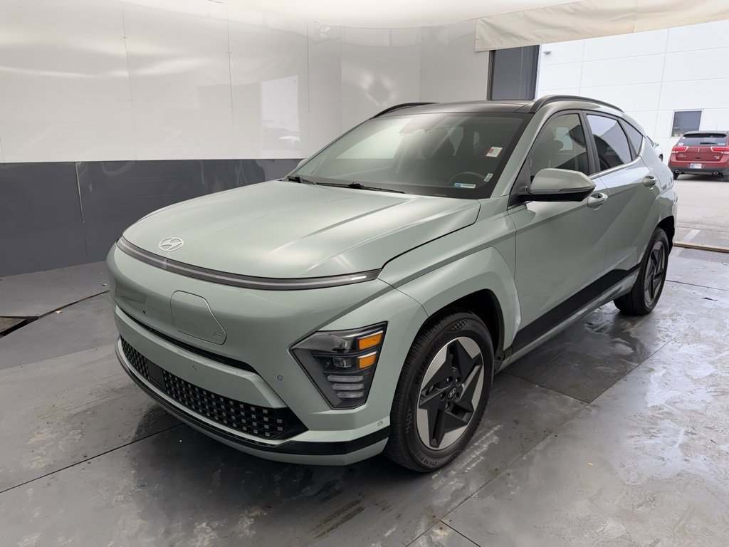 Used 2025 Hyundai Kona Limited image 9