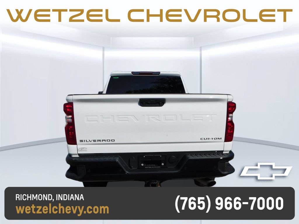 Used 2024 Chevrolet Silverado 2500 Custom w/ Custom Value Package AWD/4WD image 4