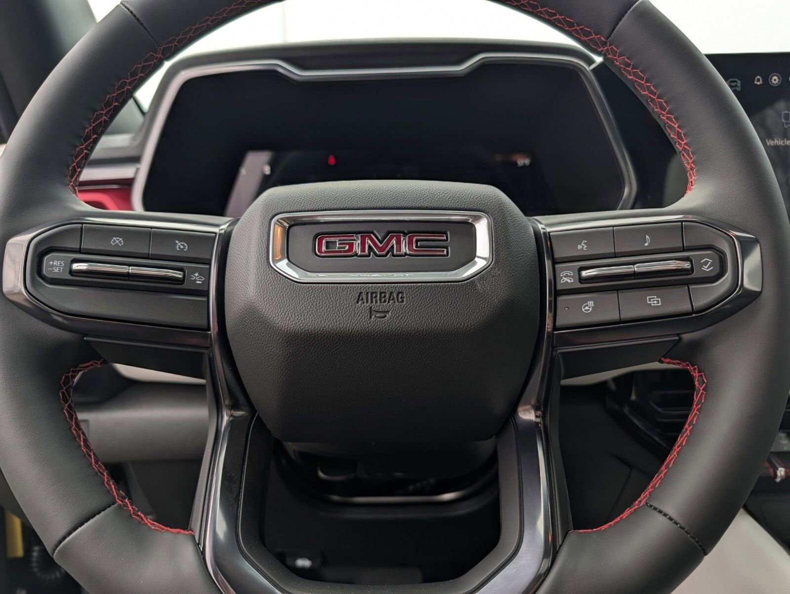 New 2026 GMC Canyon AT4X w/ LPO, Black Badging Package AWD/4WD image 33