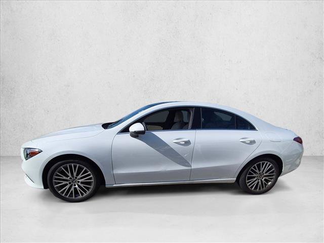 Used 2023 Mercedes-Benz CLA 250 image 4