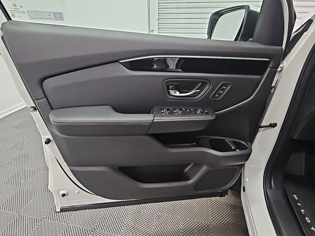 New 2025 Honda Pilot EX-L image 29