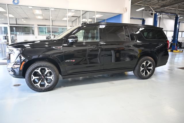 New 2026 GMC Yukon XL AT4 w/ AT4 Premium Plus Package AWD/4WD image 7