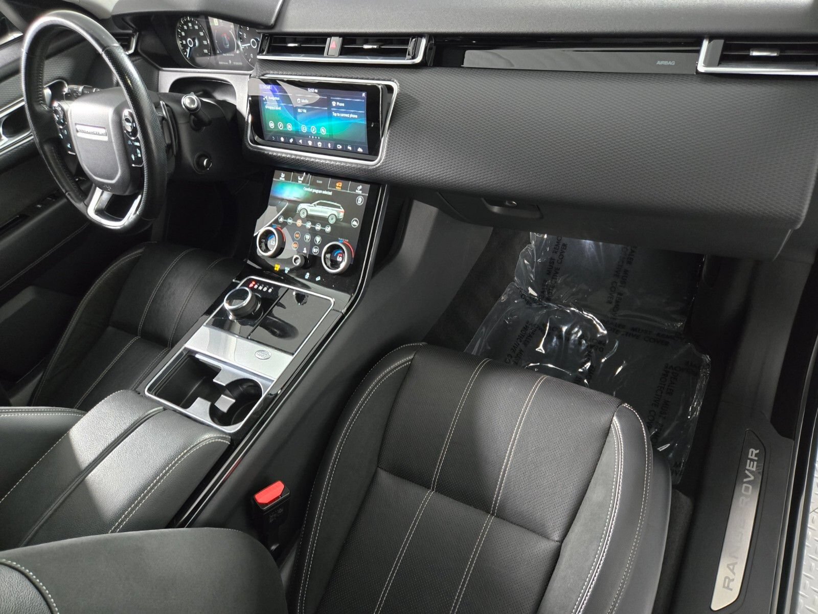 Used 2019 Land Rover Range Rover Velar S AWD/4WD image 19