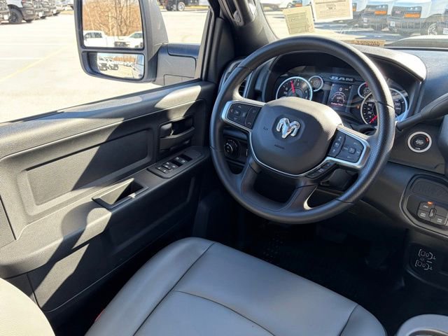 New 2026 RAM 2500 Tradesman AWD/4WD image 31