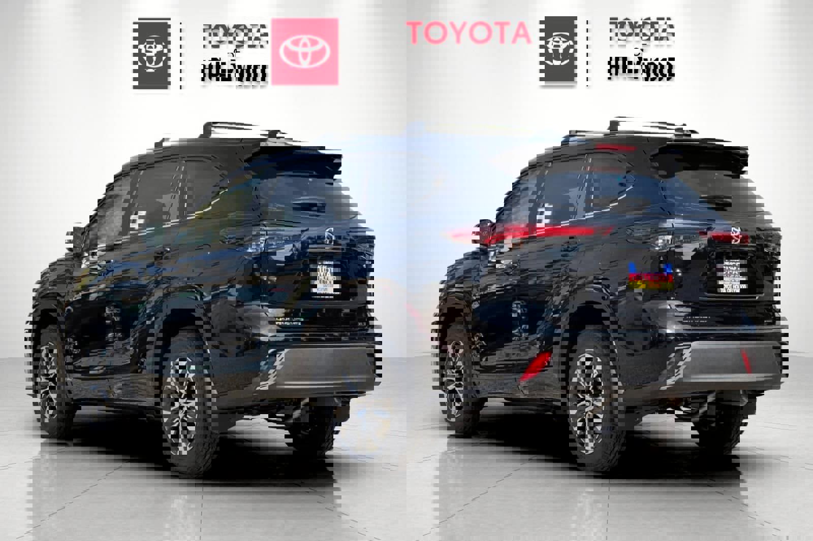 New 2026 Toyota Highlander XLE image 6