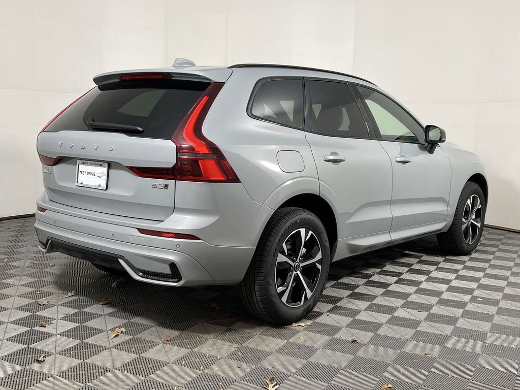 New 2026 Volvo XC60 B5 Core image 8