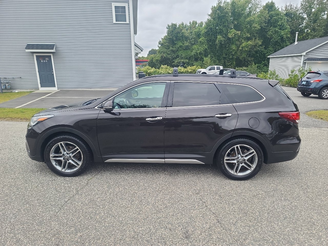 Used 2017 Hyundai Santa Fe Limited w/ Cargo Package image 4