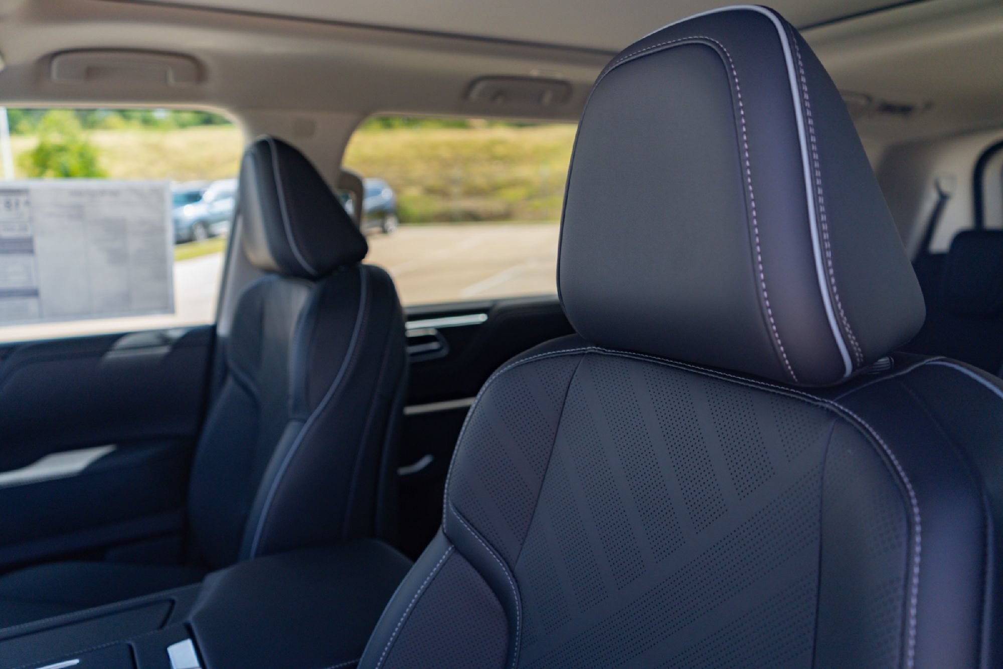 New 2027 INFINITI QX80 Luxe RWD image 10