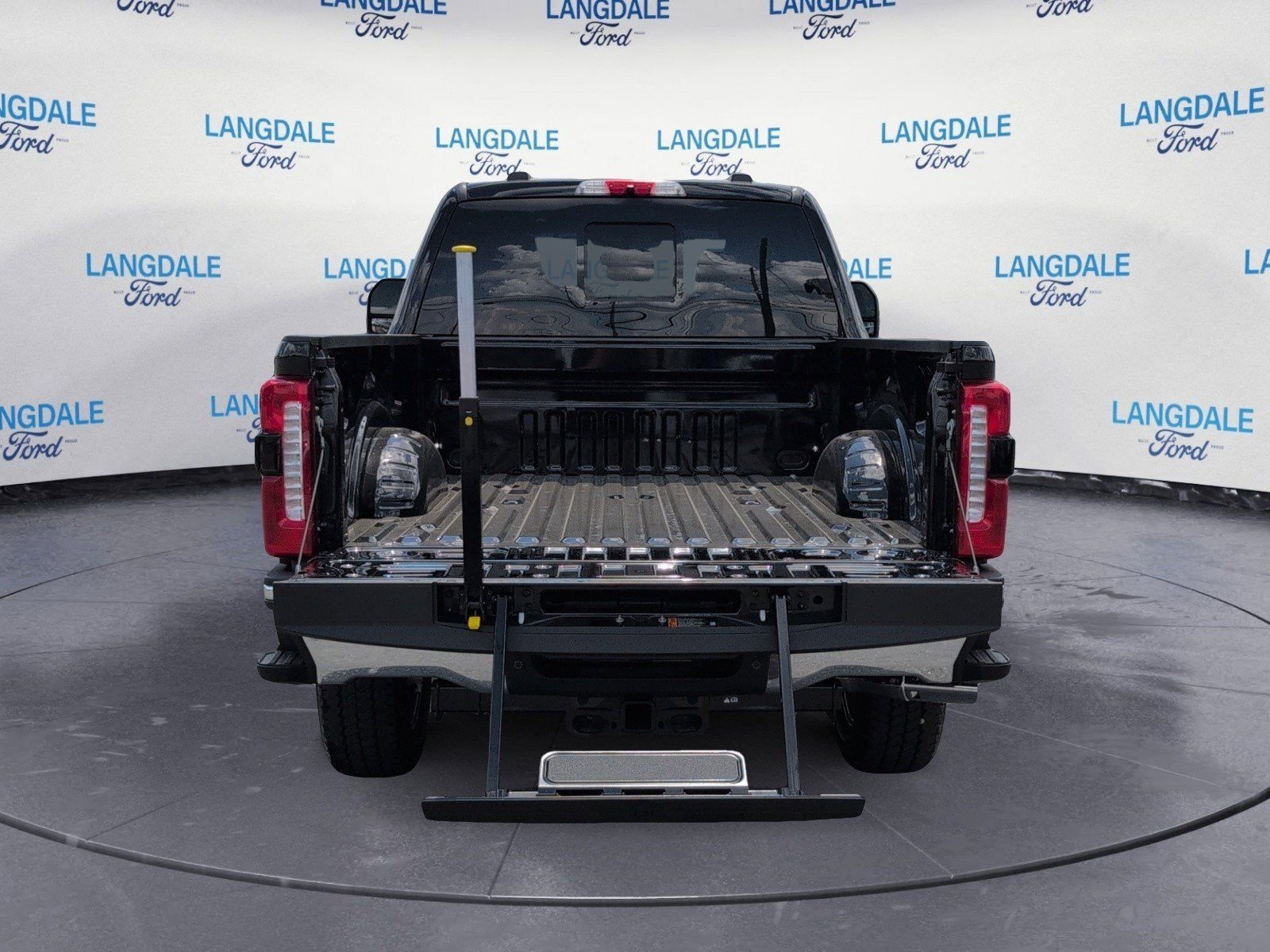 New 2026 Ford F250 4x4 Crew Cab Super Duty image 8