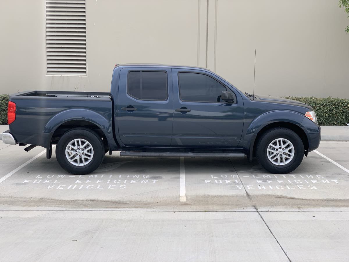 Used 2021 Nissan Frontier SV image 4