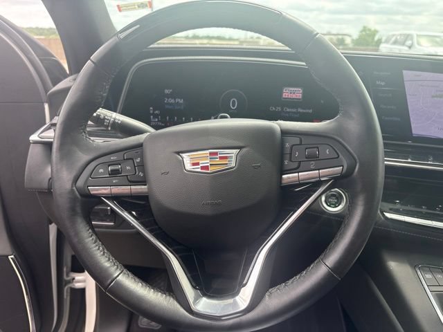 Used 2024 Cadillac Escalade ESV Sport w/ LPO, ONYX Package AWD/4WD image 9