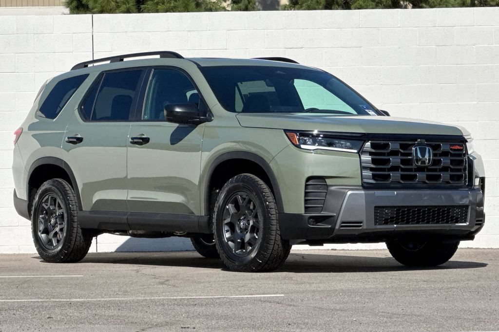New 2026 Honda Pilot TrailSport image 2