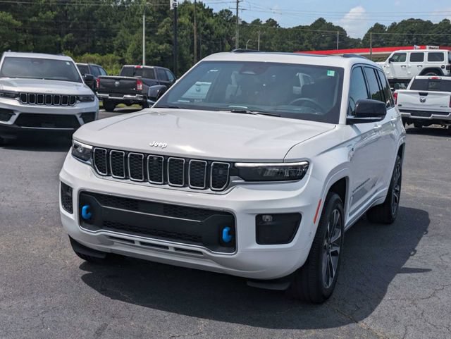New 2024 Jeep Grand Cherokee Overland w/ Advanced Protech Group III AWD/4WD image 7