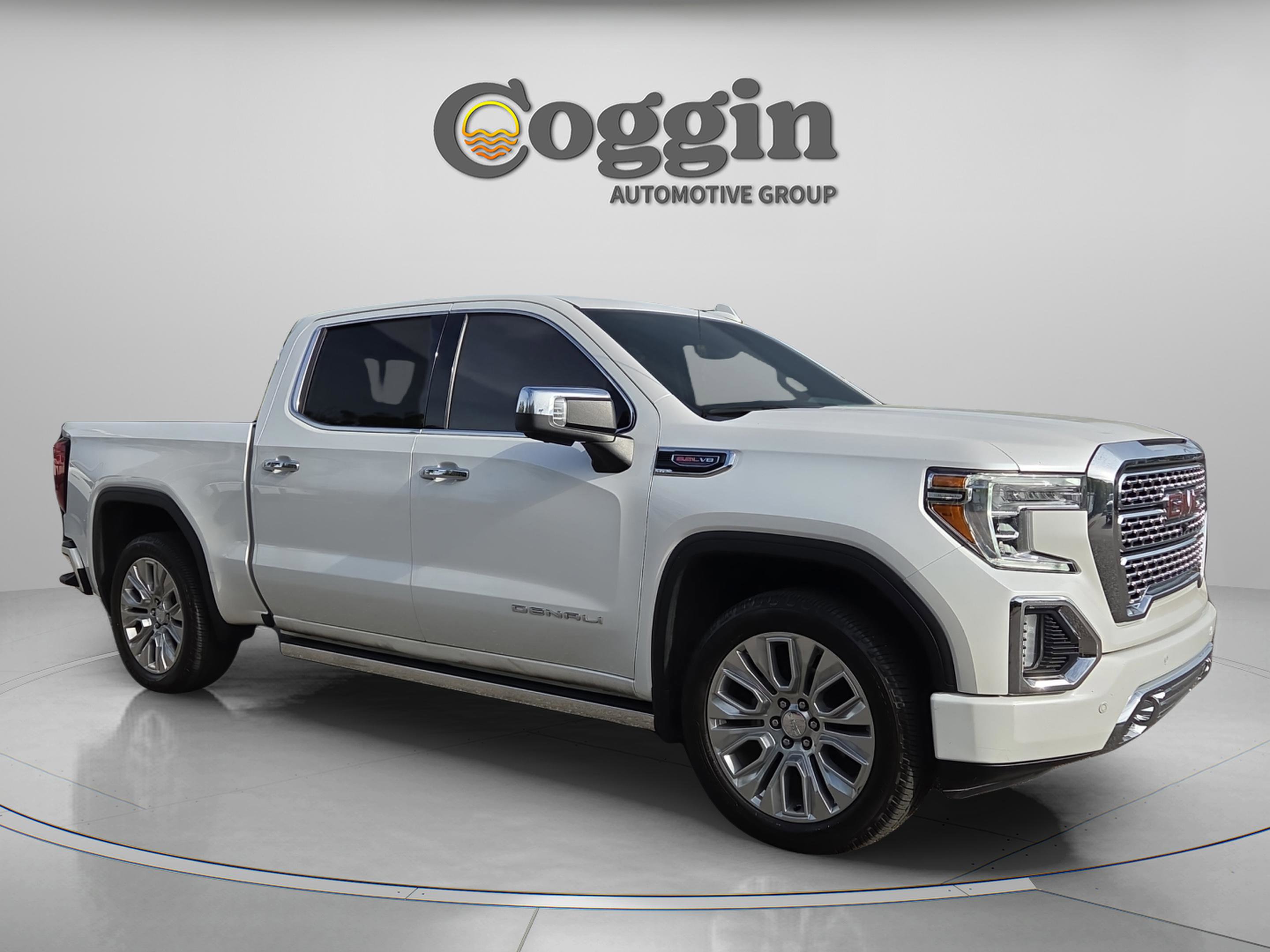 Used 2022 GMC Sierra 1500 Denali w/ Denali Reserve Package AWD/4WD image 7