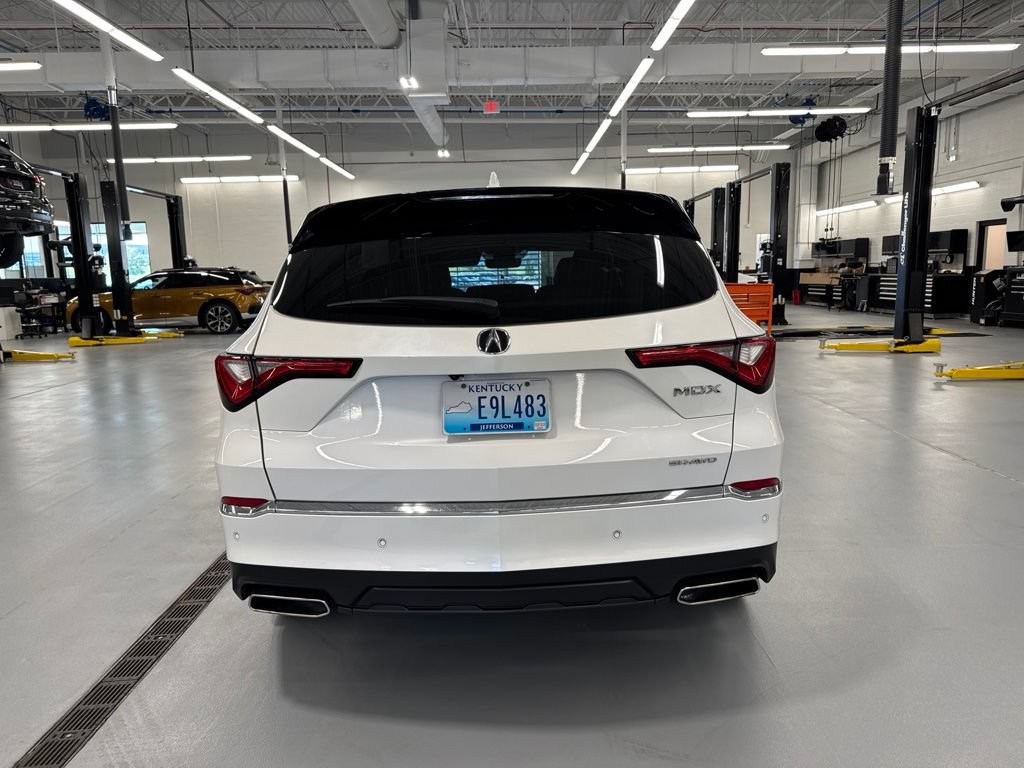 Used 2022 Acura MDX w/ Technology Package AWD/4WD image 6