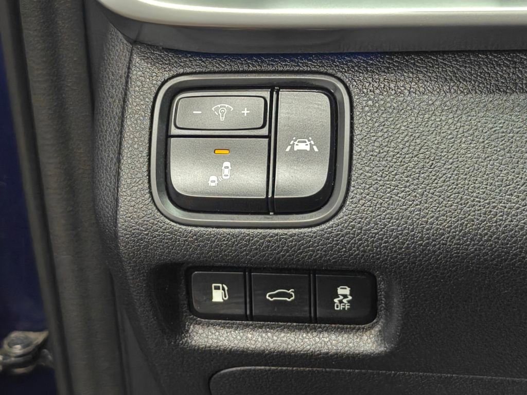 Used 2020 Kia Optima Premium image 11