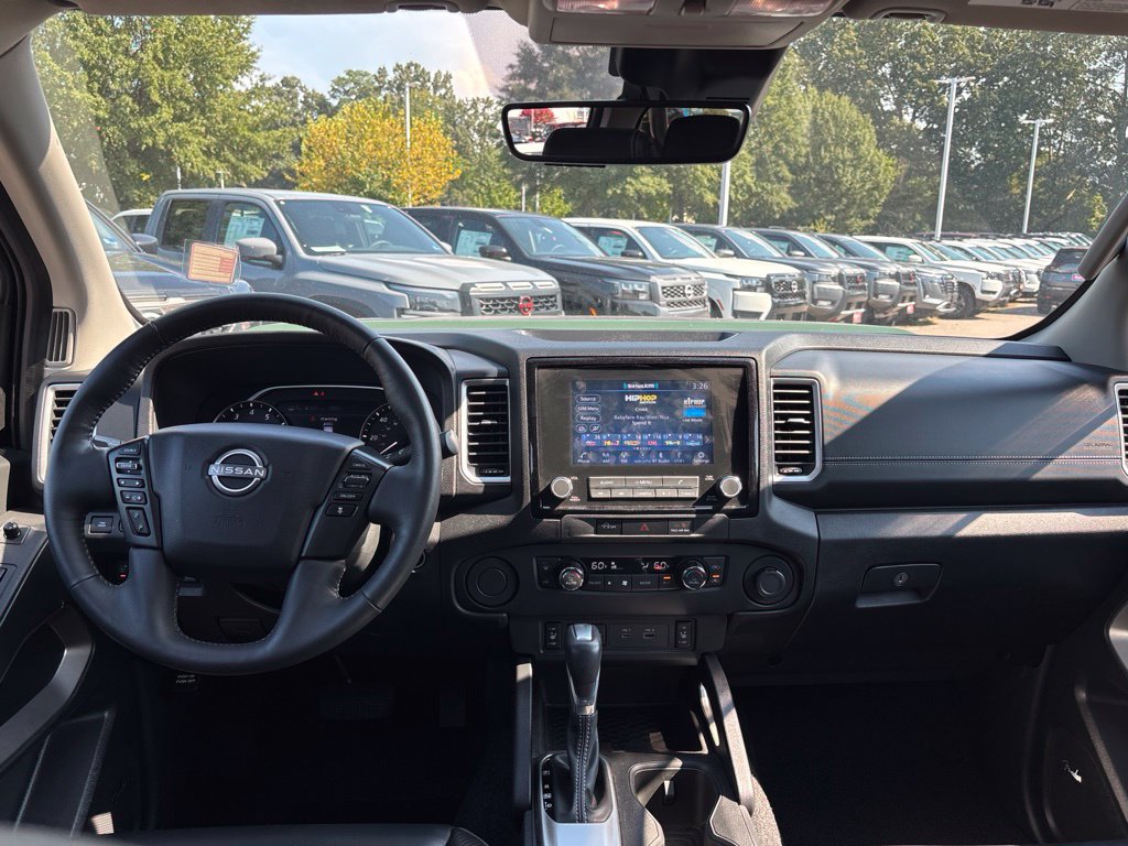 Used 2024 Nissan Frontier SL w/ Technology Package RWD image 8