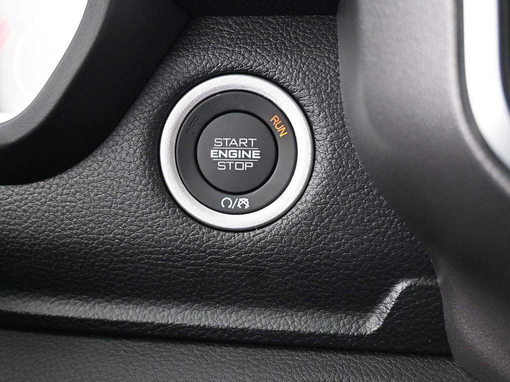 Used 2025 RAM 1500 Big Horn AWD/4WD image 23