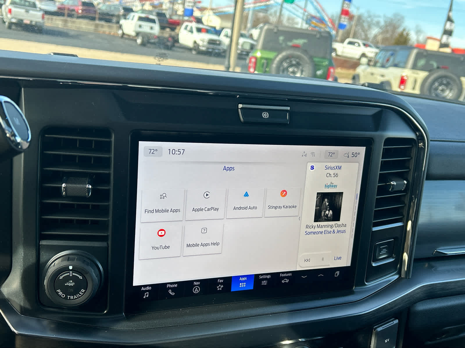 New 2026 Ford F250 Lariat w/ Black Appearance Package image 45