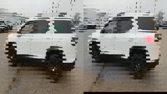 Used 2019 GMC Acadia SLT image 16