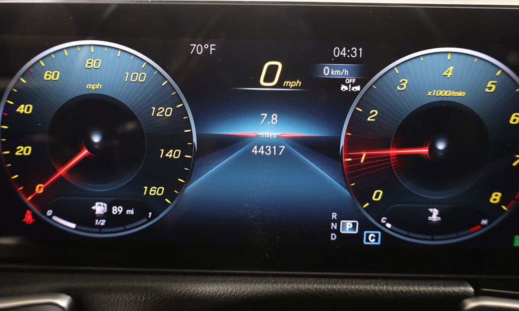 Used 2023 Mercedes-Benz GLB 250 4MATIC image 15