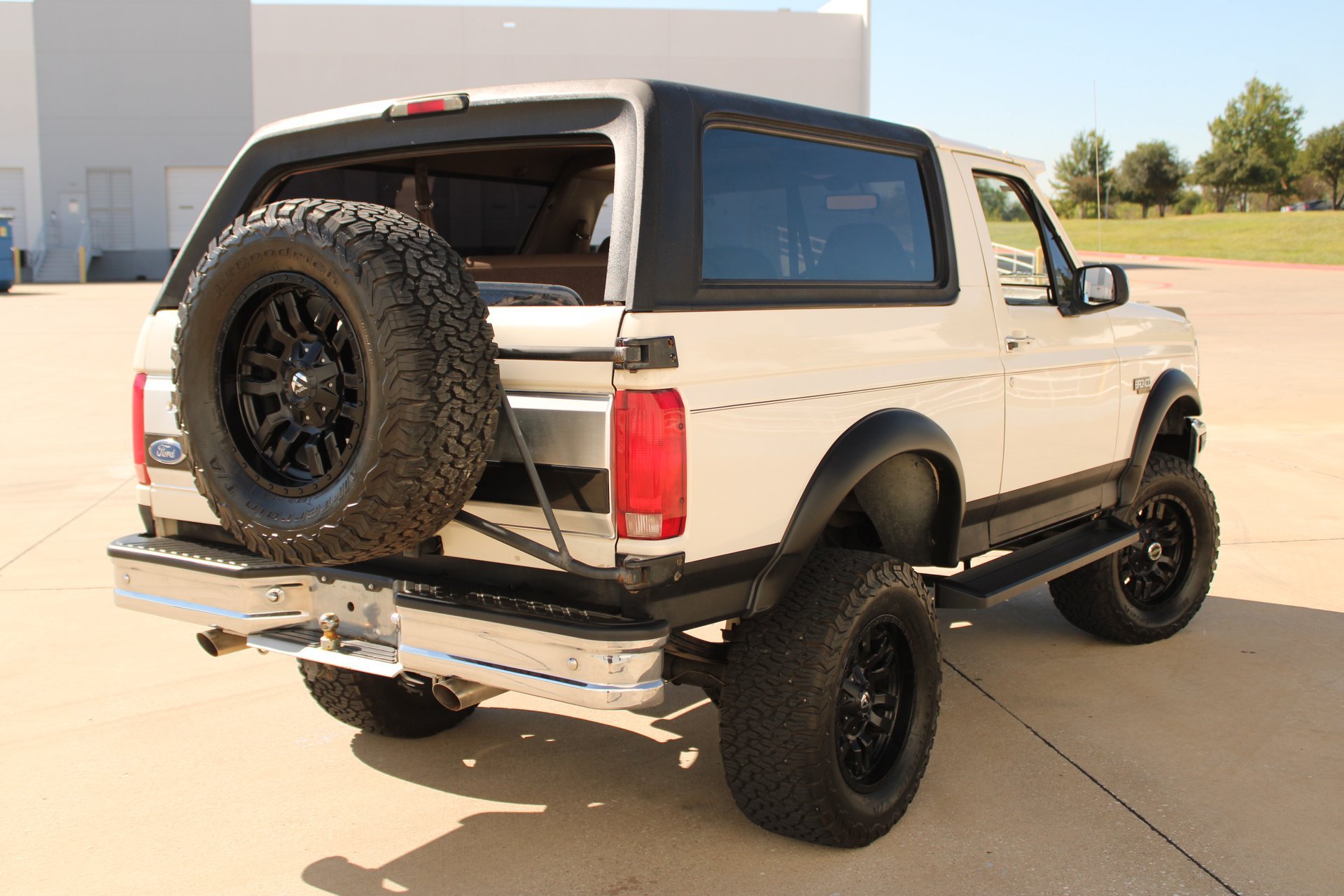 Used 1995 Ford Bronco Eddie Bauer AWD/4WD image 14
