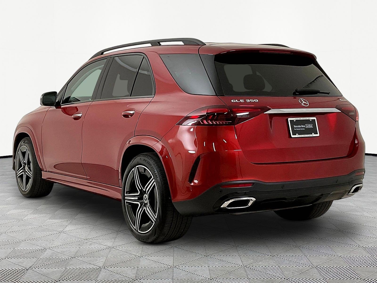Certified 2025 Mercedes-Benz GLE 350 4MATIC image 4