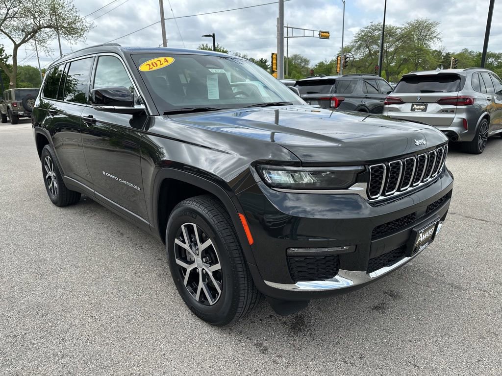 Used 2024 Jeep Grand Cherokee L Limited w/ Trailer Tow Package AWD/4WD image 4