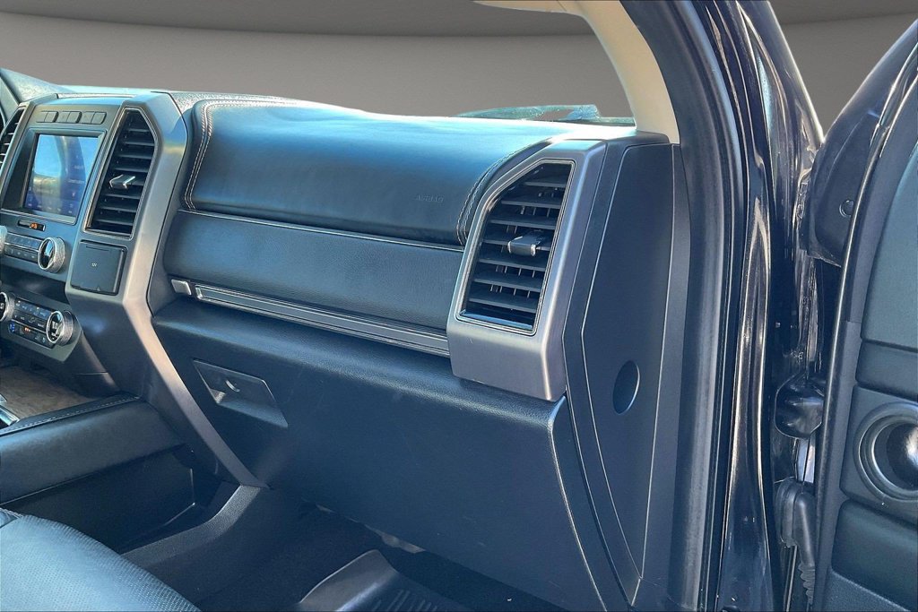 Used 2020 Ford Expedition Max Platinum AWD/4WD image 30