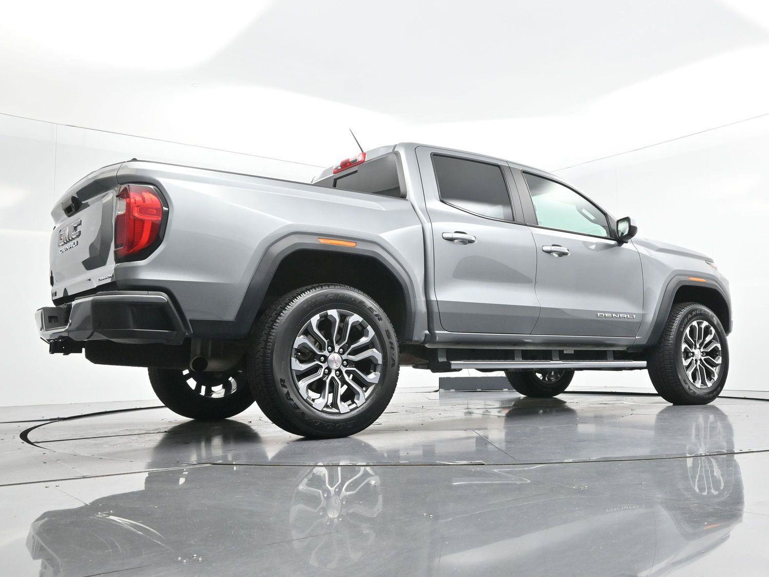 Used 2023 GMC Canyon Denali AWD/4WD image 52