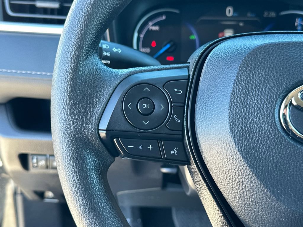 Used 2025 Toyota RAV4 XLE image 21