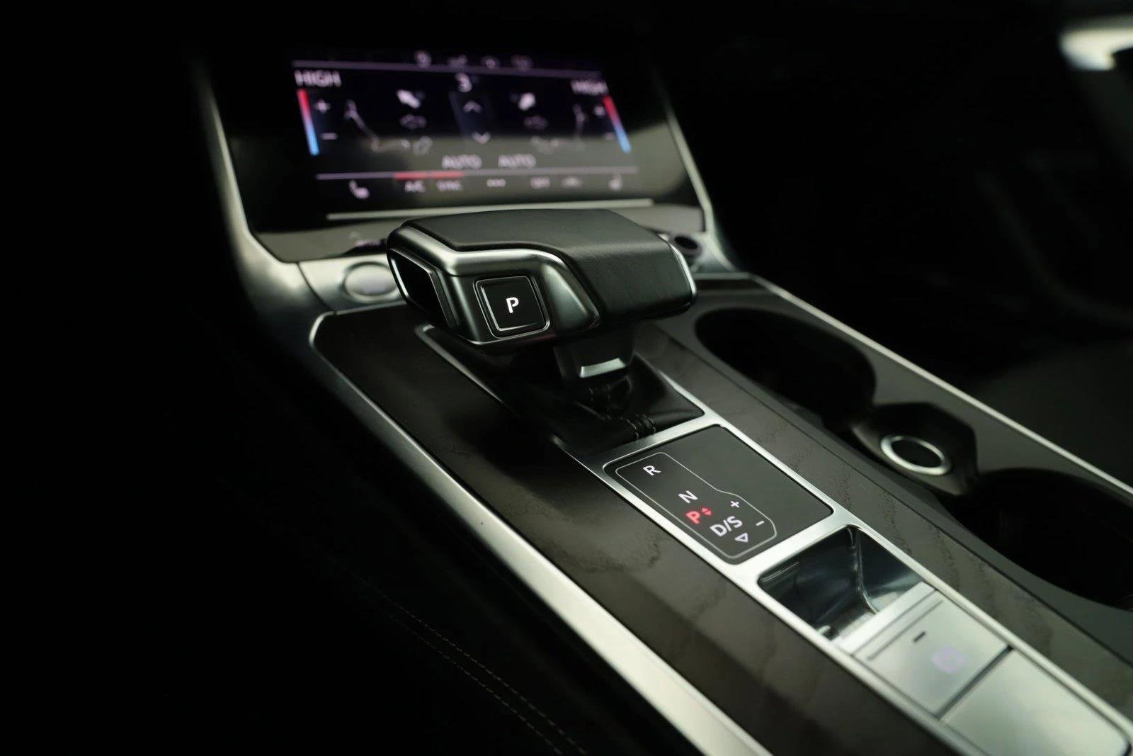 Used 2020 Audi A6 2.0T Premium Plus w/ Premium Plus Package AWD/4WD image 12
