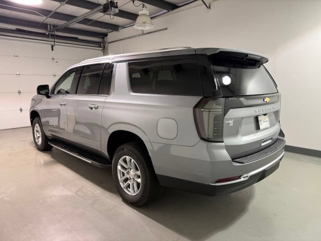 New 2026 Chevrolet Suburban LT w/ Comfort Package AWD/4WD image 5