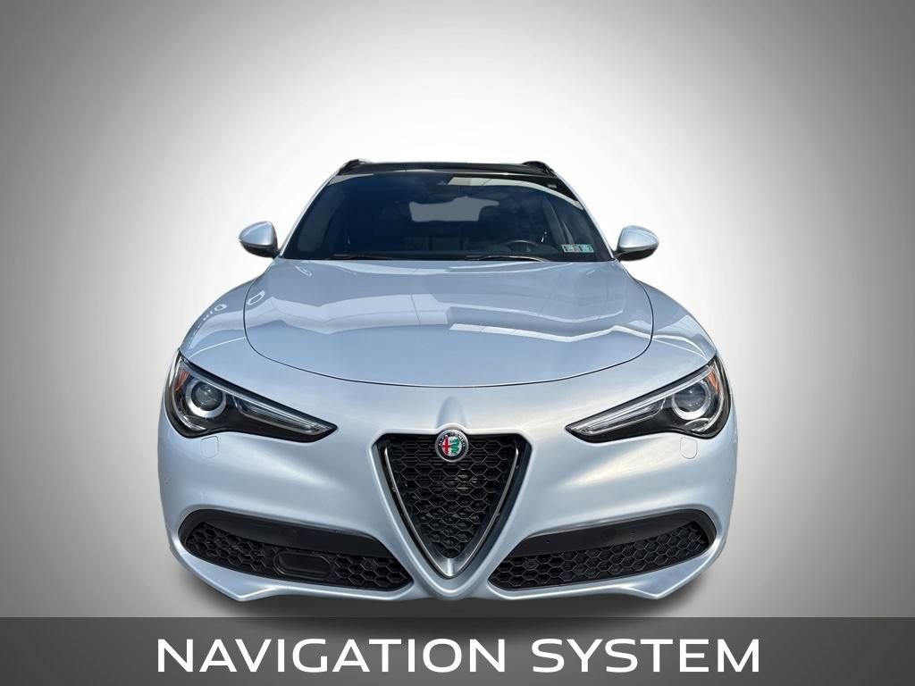 Used 2022 Alfa Romeo Stelvio Ti AWD/4WD image 9