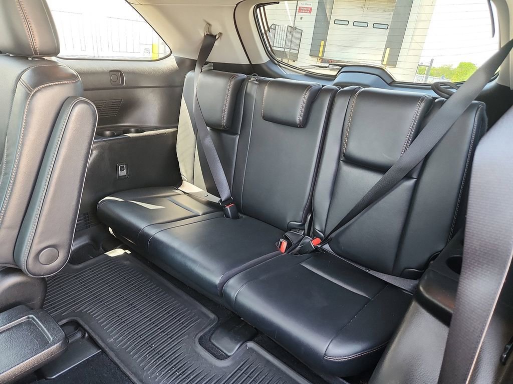 Used 2017 Toyota Highlander Limited AWD/4WD image 7