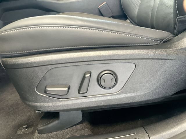 Certified 2025 Kia Sorento S FWD image 16