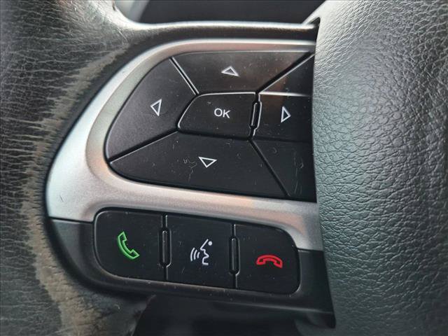 Used 2019 Jeep Renegade Trailhawk w/ LED Lighting Group AWD/4WD image 30