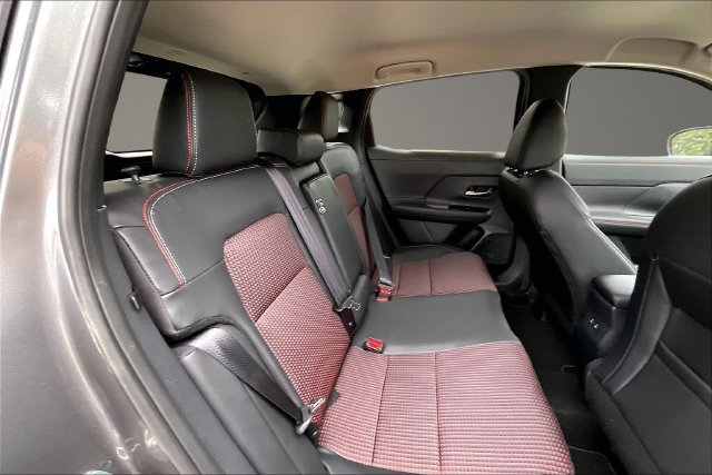 New 2027 Nissan Kicks SR AWD/4WD image 10