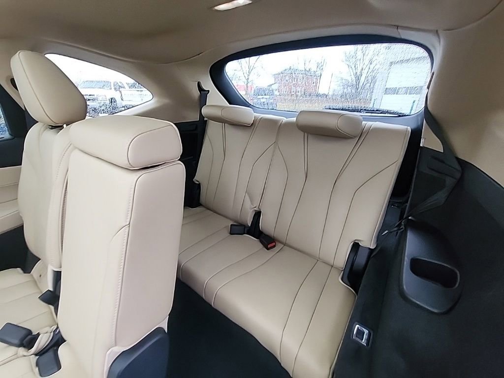 Used 2024 Acura MDX SH-AWD w/ Technology Package image 29