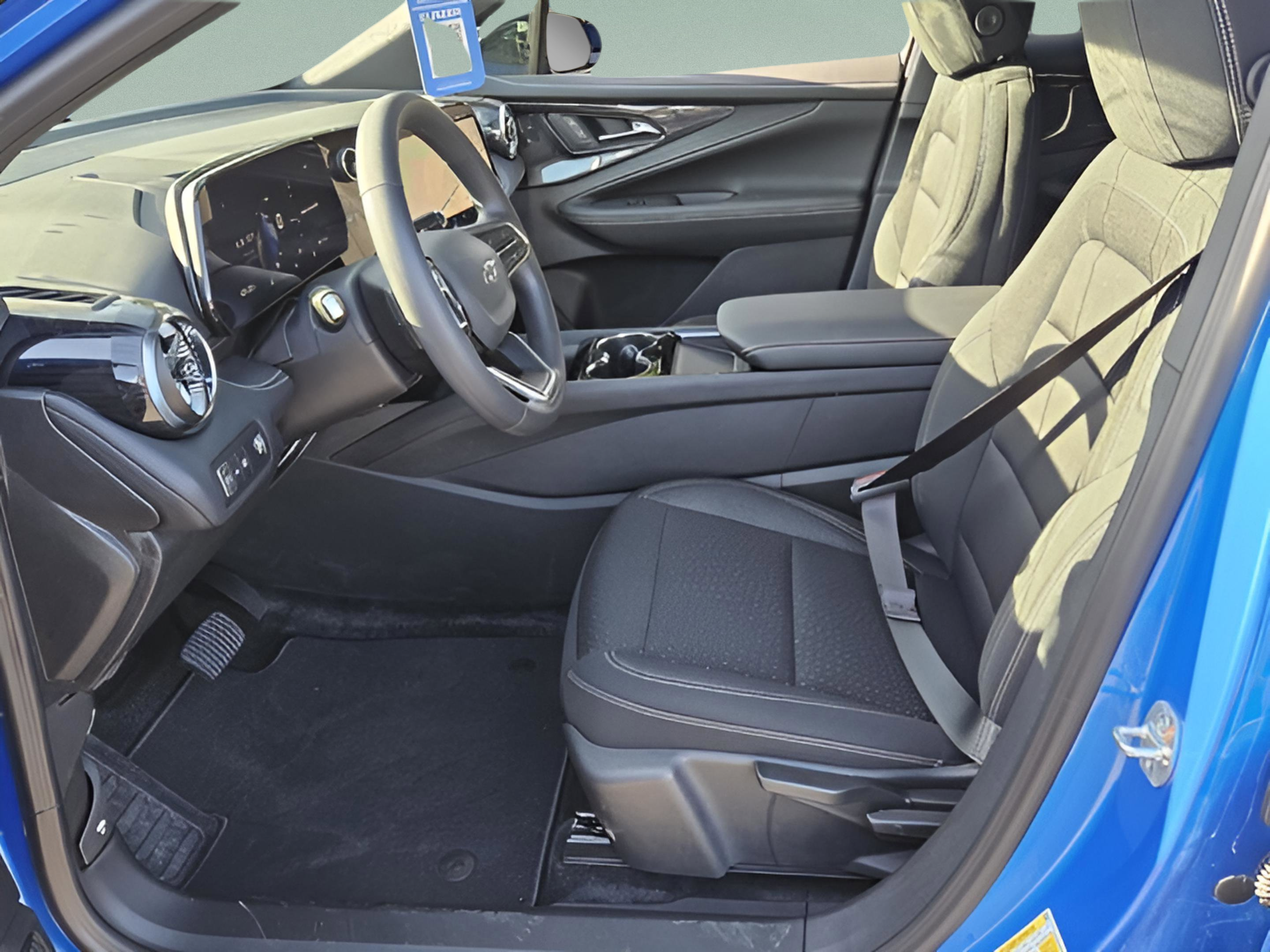 New 2025 Chevrolet Blazer EV LT w/ Midnight/Sport Edition AWD/4WD image 9