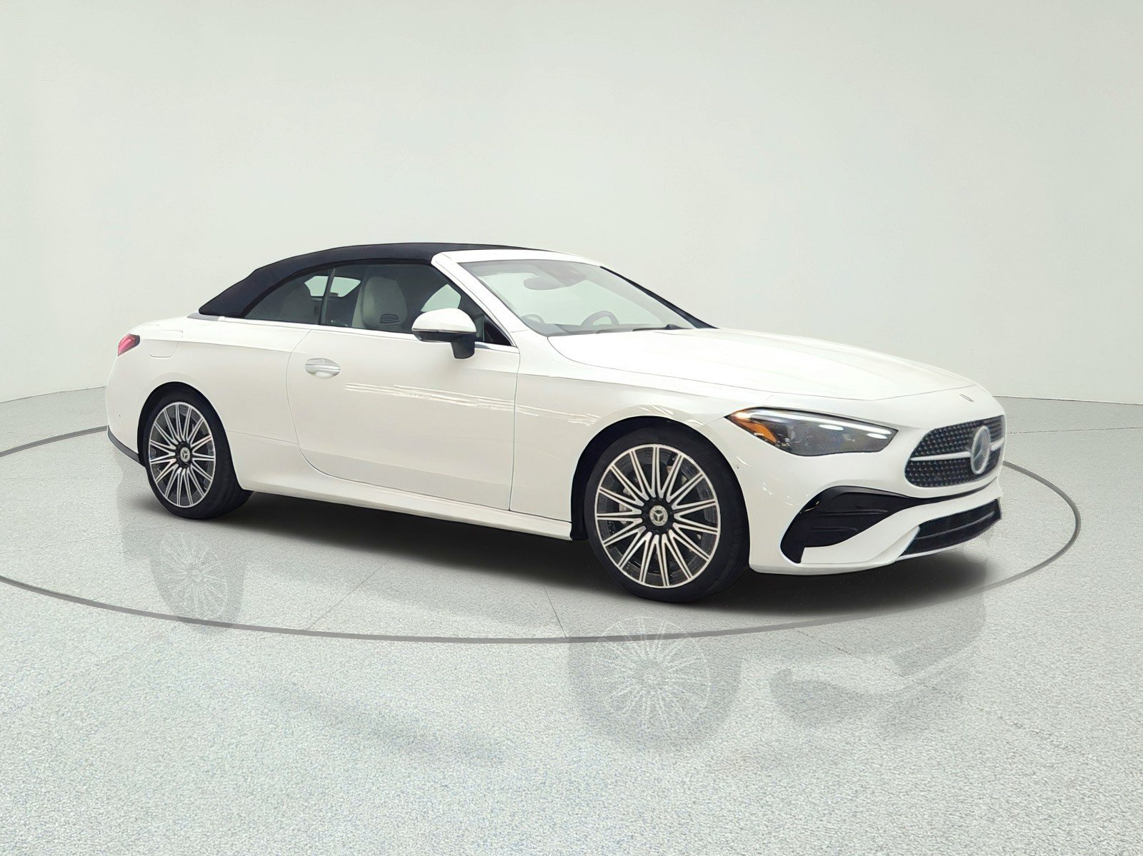 New 2027 Mercedes-Benz CLE 450 4MATIC Cabriolet image 3