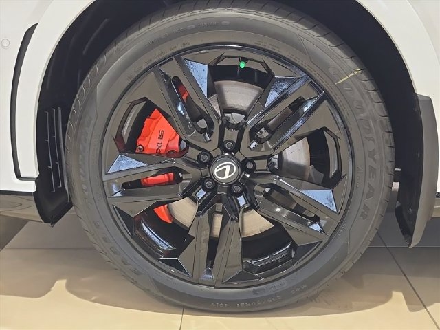 New 2026 Lexus RX 500h F Sport w/ Appearance Package AWD/4WD image 9