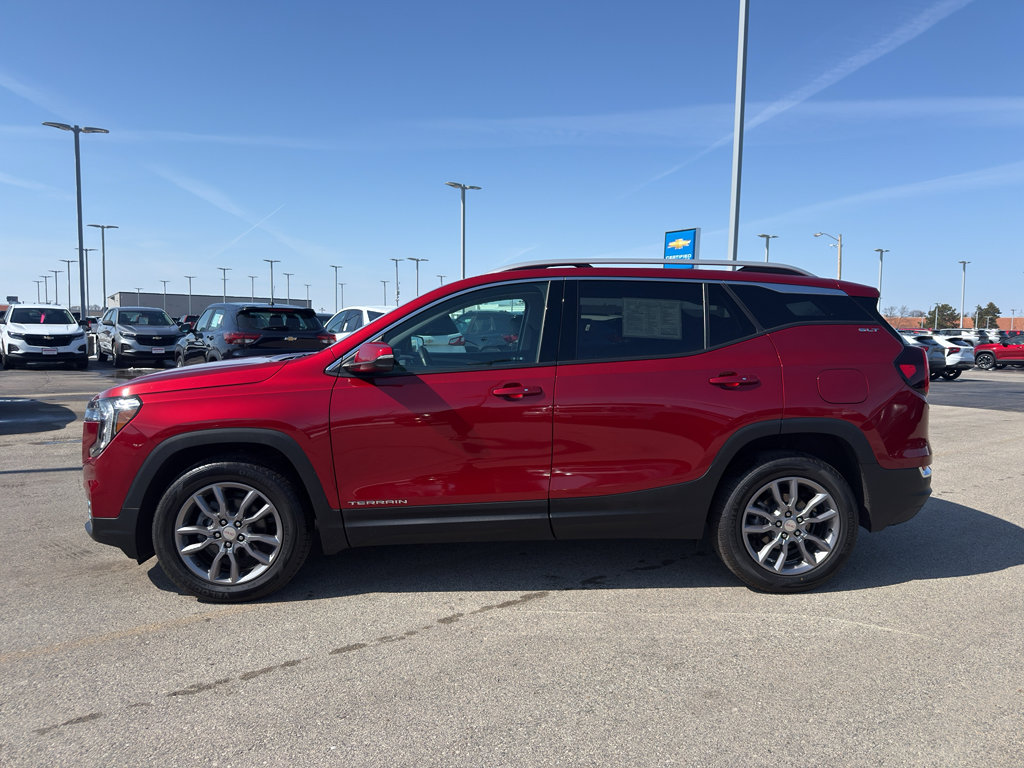 Used 2023 GMC Terrain SLT image 6
