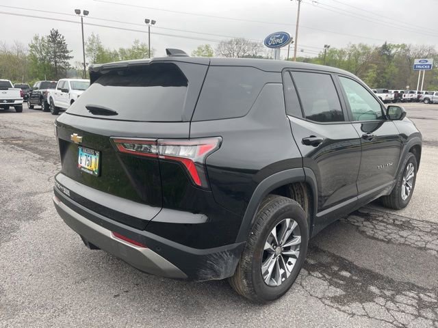 Used 2025 Chevrolet Equinox LT w/ Safety and Technology Package AWD/4WD image 6